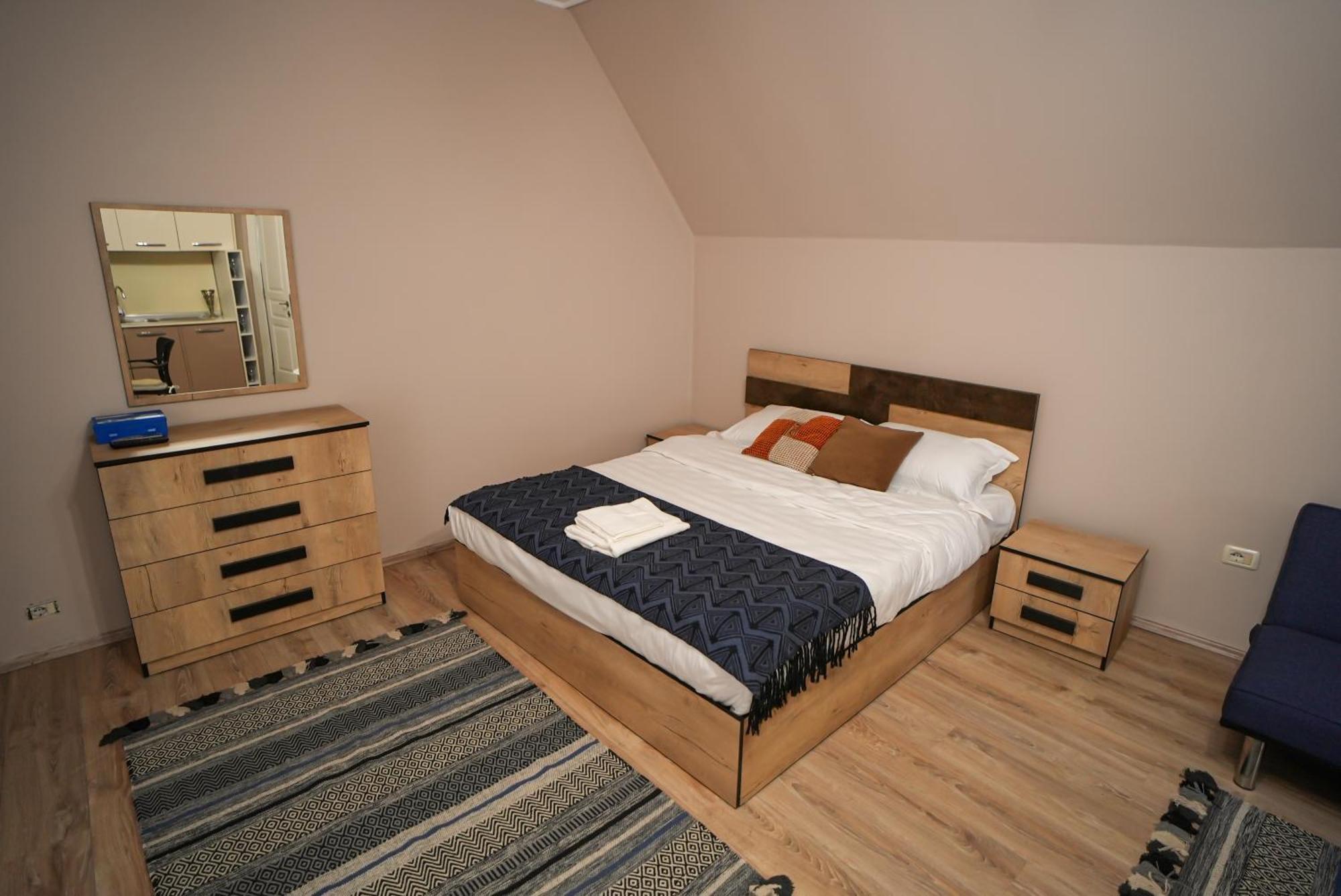 Grandpa House - Studio App.2 Tirana Zewnętrze zdjęcie